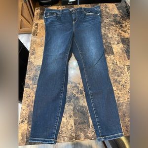 Torrid mid fit, super soft skinny size 16